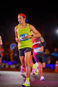 BIB: 4127
                            <button type="button" onclick="openModal(21531075)" class="btn btn-primary btn-sm float-right btn-popup" data-toggle="modal" data-target=".modal-high-quality">
                        <i class="fas fa-shopping-cart"></i> Add to Cart
                    </button>
                                            <button type="button" onclick="isThisMe(21531075, true)" class="btn btn-success btn-sm float-right btn-popup btn-isme hidden" data-toggle="tooltip" data-placement="bottom" title="นี่คือรูปของคุณใช่ไหม คลิกที่นี่เพื่อเอาเข้าอัลบั้ม">
                        <i class="fas fa-plus"></i> Add to album
                    </button>
                    <button type="button" onclick="isThisMe(21531075, false)" class="btn btn-warning btn-sm float-right btn-popup btn-isnotme hidden">
                        <i class="fas fa-ban"></i> Remove from album
                    </button>